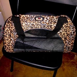 Gloria Vanderbilt dog carrier